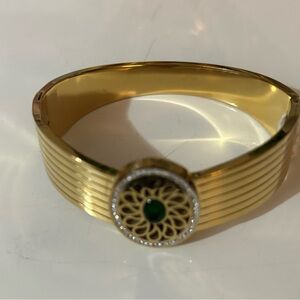 Stainless steel bracelet bangle